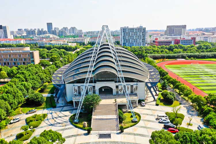上海工程技术大学校园风采